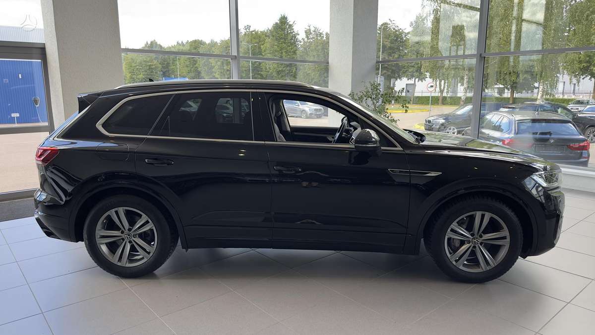 Volkswagen Touareg - 11