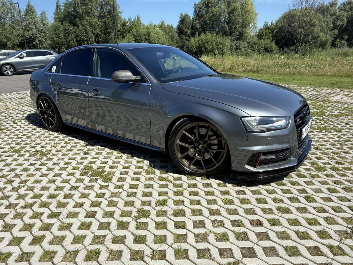 Audi S4, 3.0 l., Седан