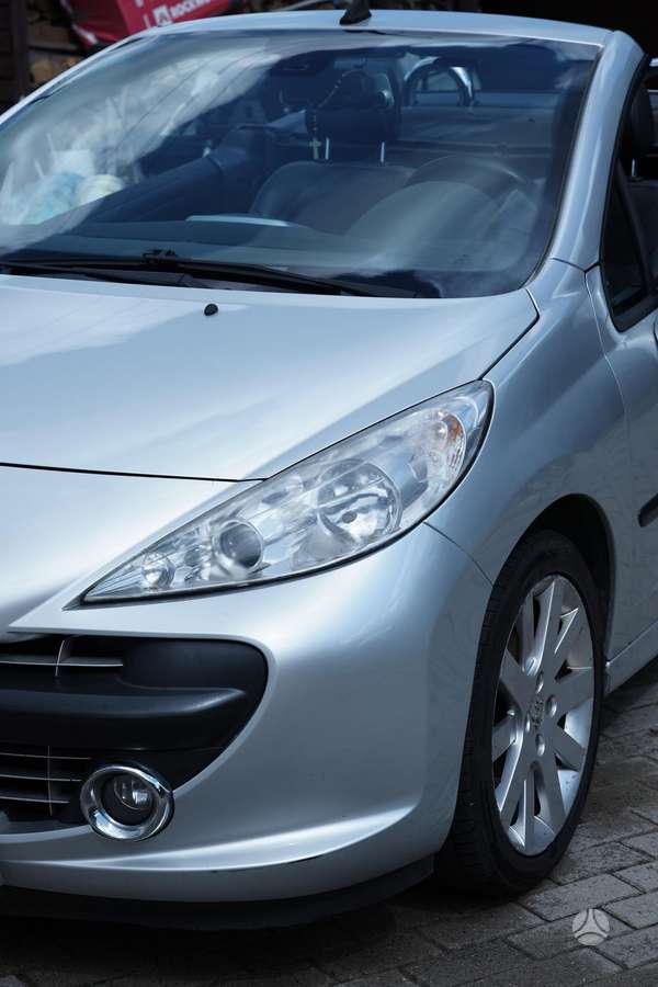 Peugeot 207 - 4