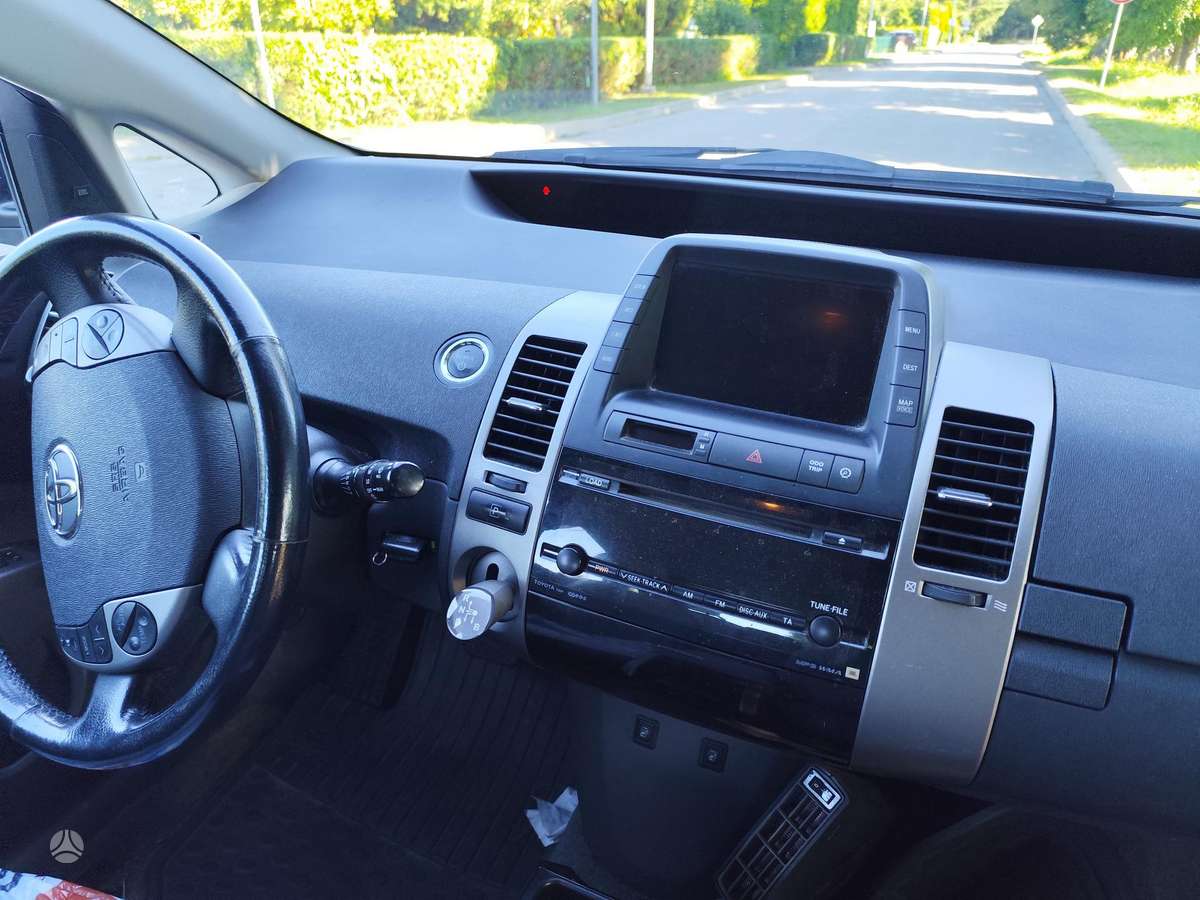 Toyota Prius - 2