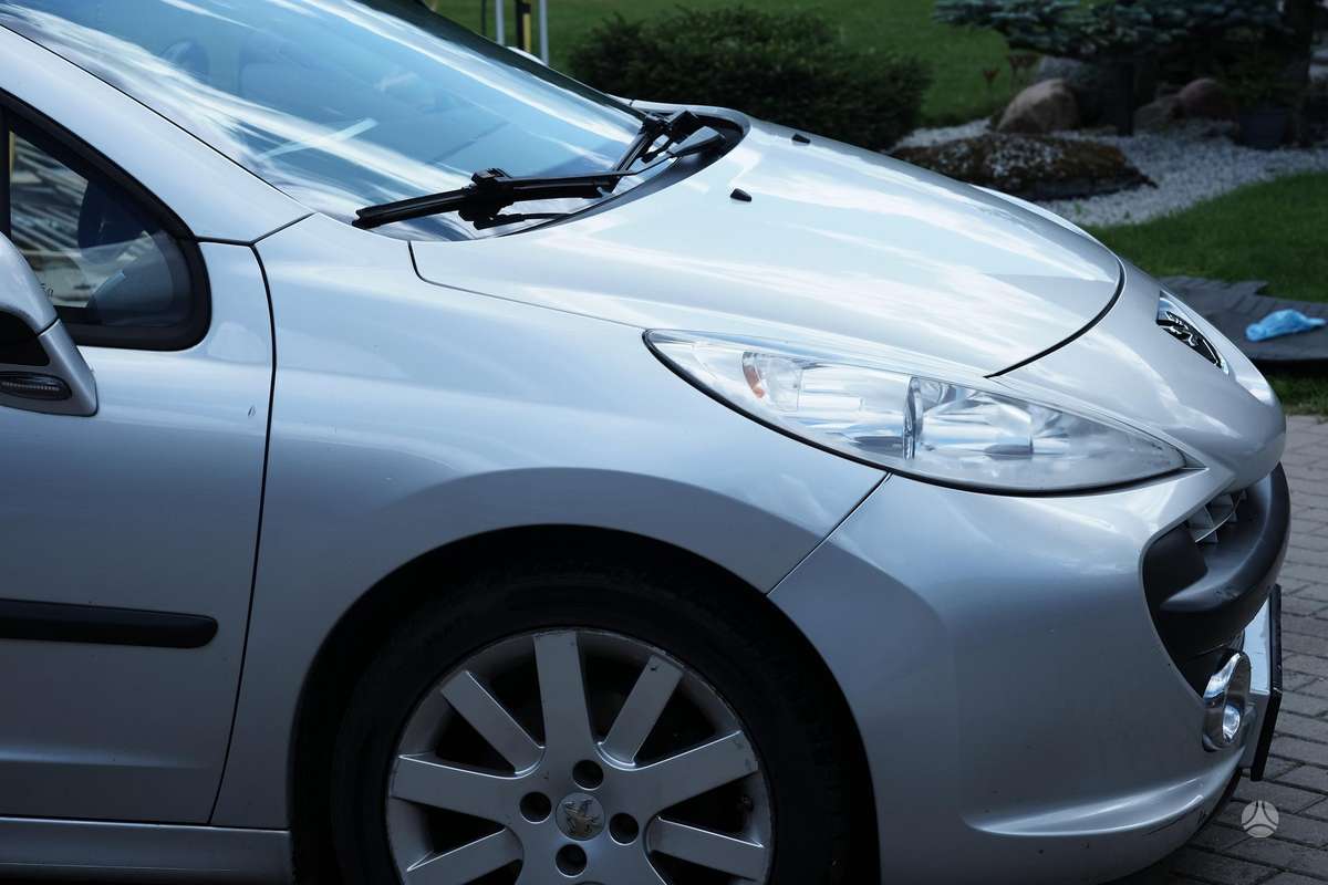 Peugeot 207 - 7
