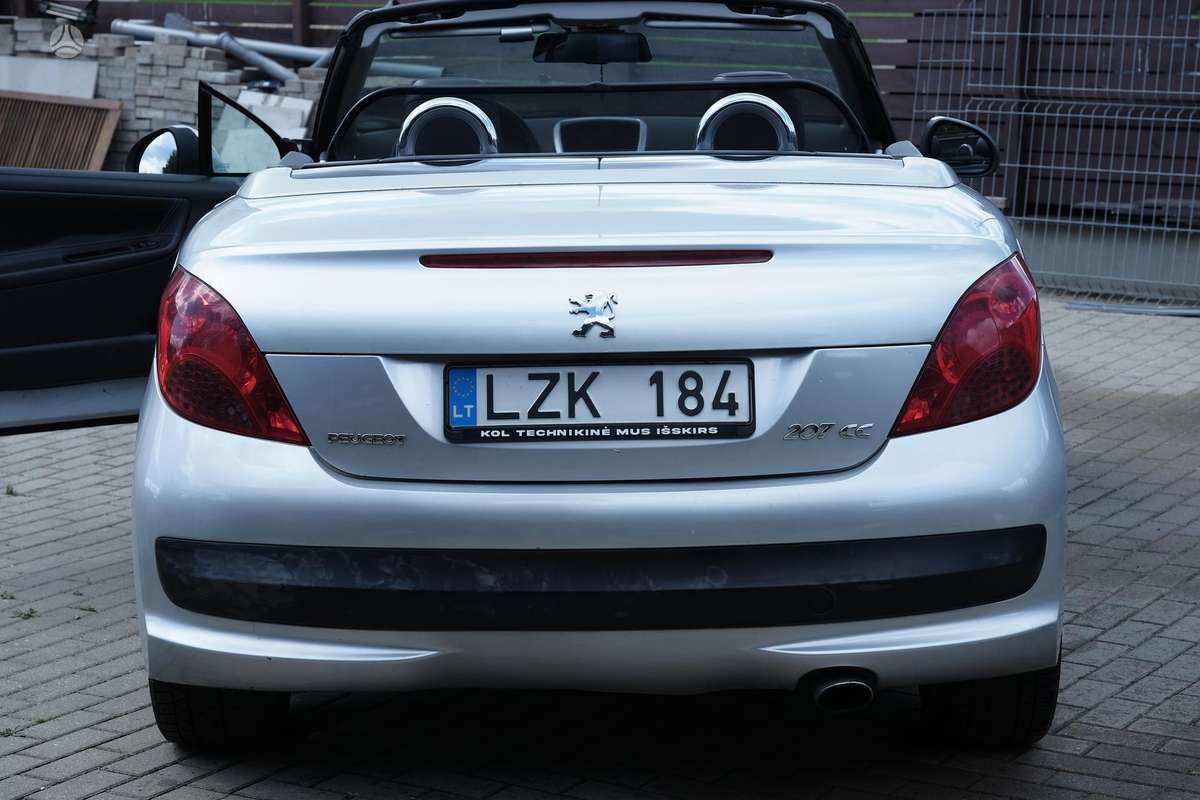 Peugeot 207 - 10