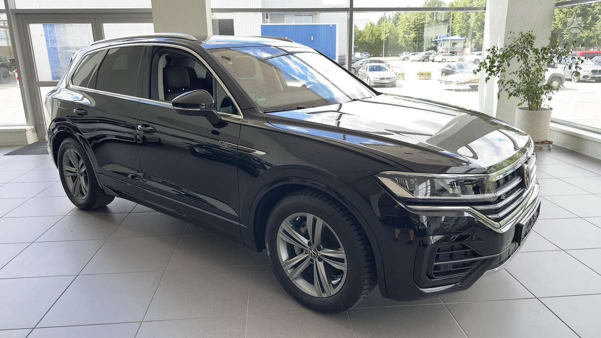 Volkswagen Touareg - 12