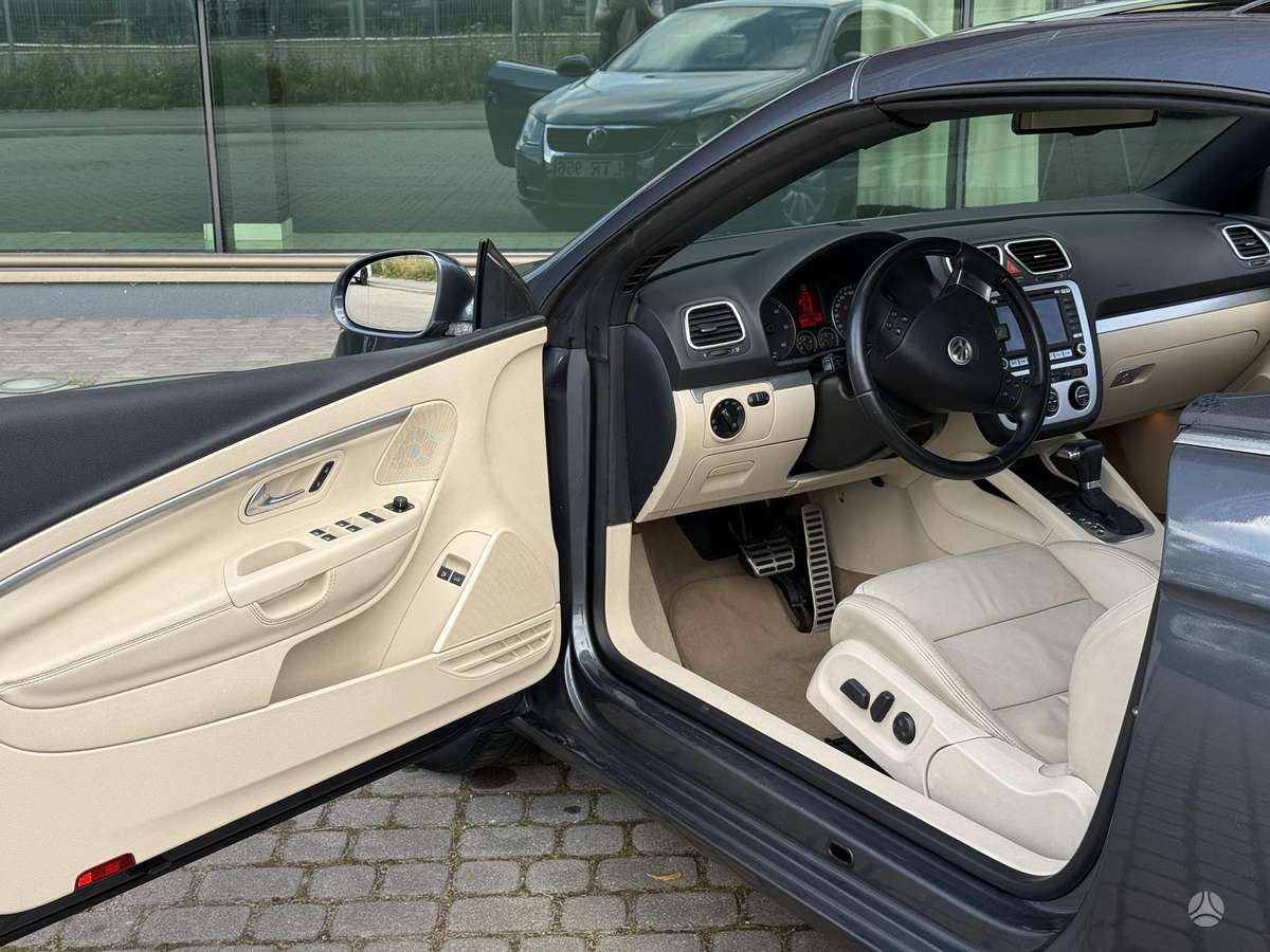 Volkswagen Eos, 2.0 l., convertible