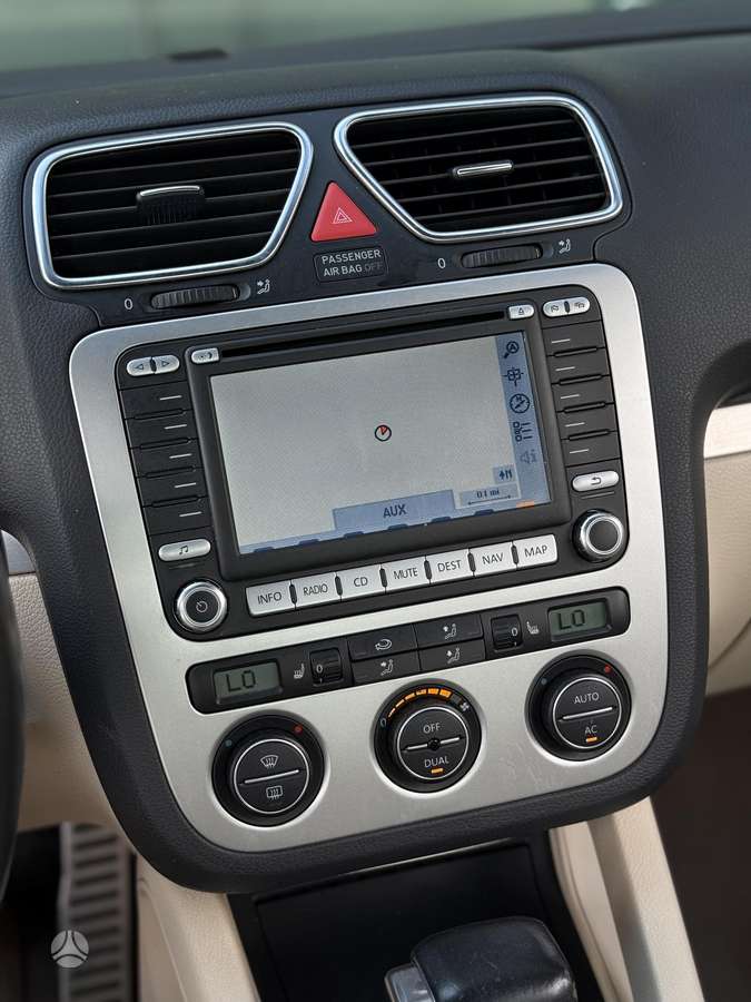 Volkswagen Eos, 2.0 l., convertible