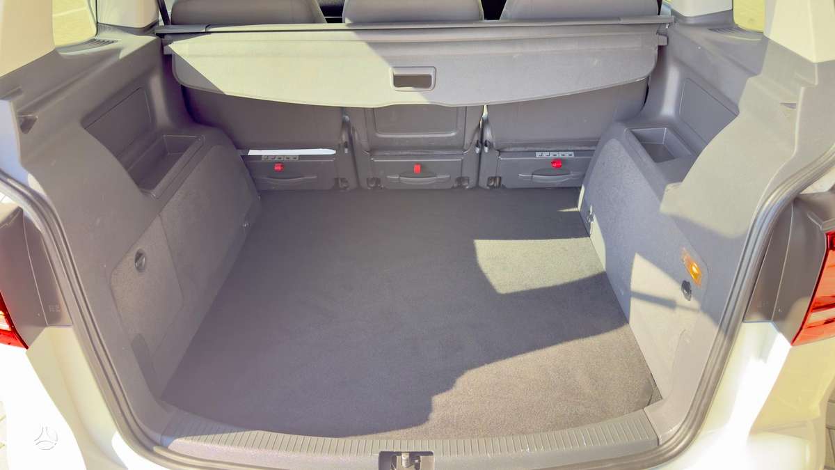 Volkswagen Touran - 7