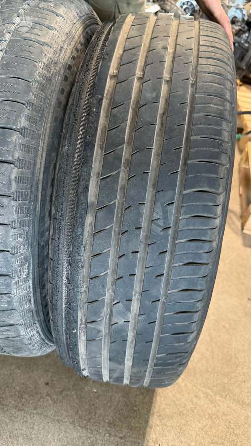 -Kita-, universalios 235/65 R17