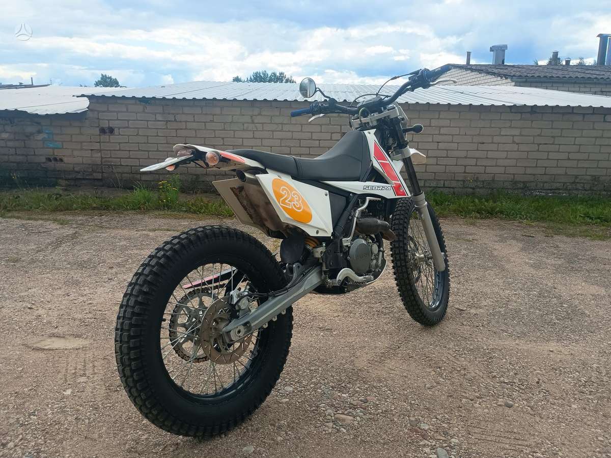 Yamaha Scorpa T-Ride  250cc, motocross