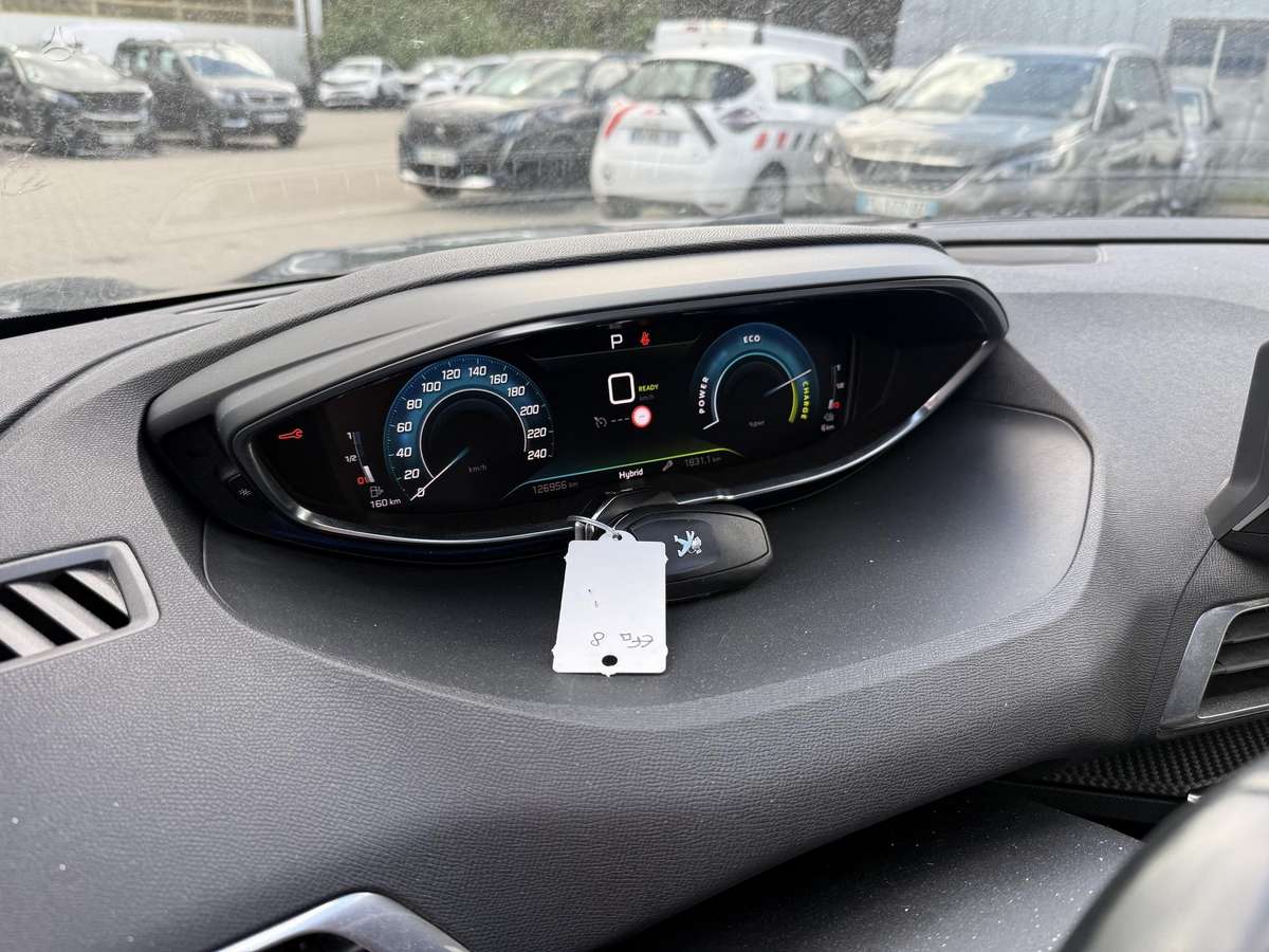 Peugeot 3008 - 8