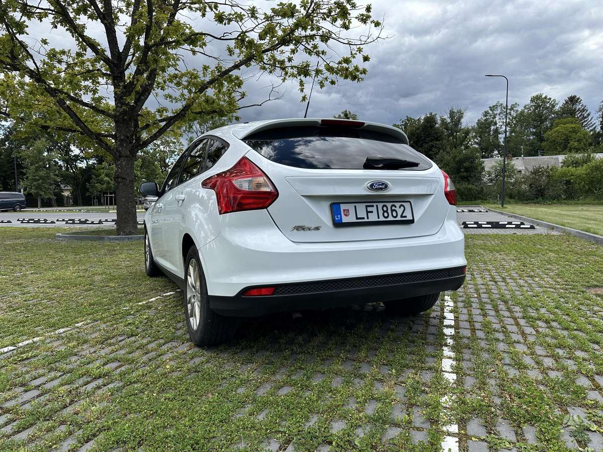Ford Focus, 1.6 l., hatchback