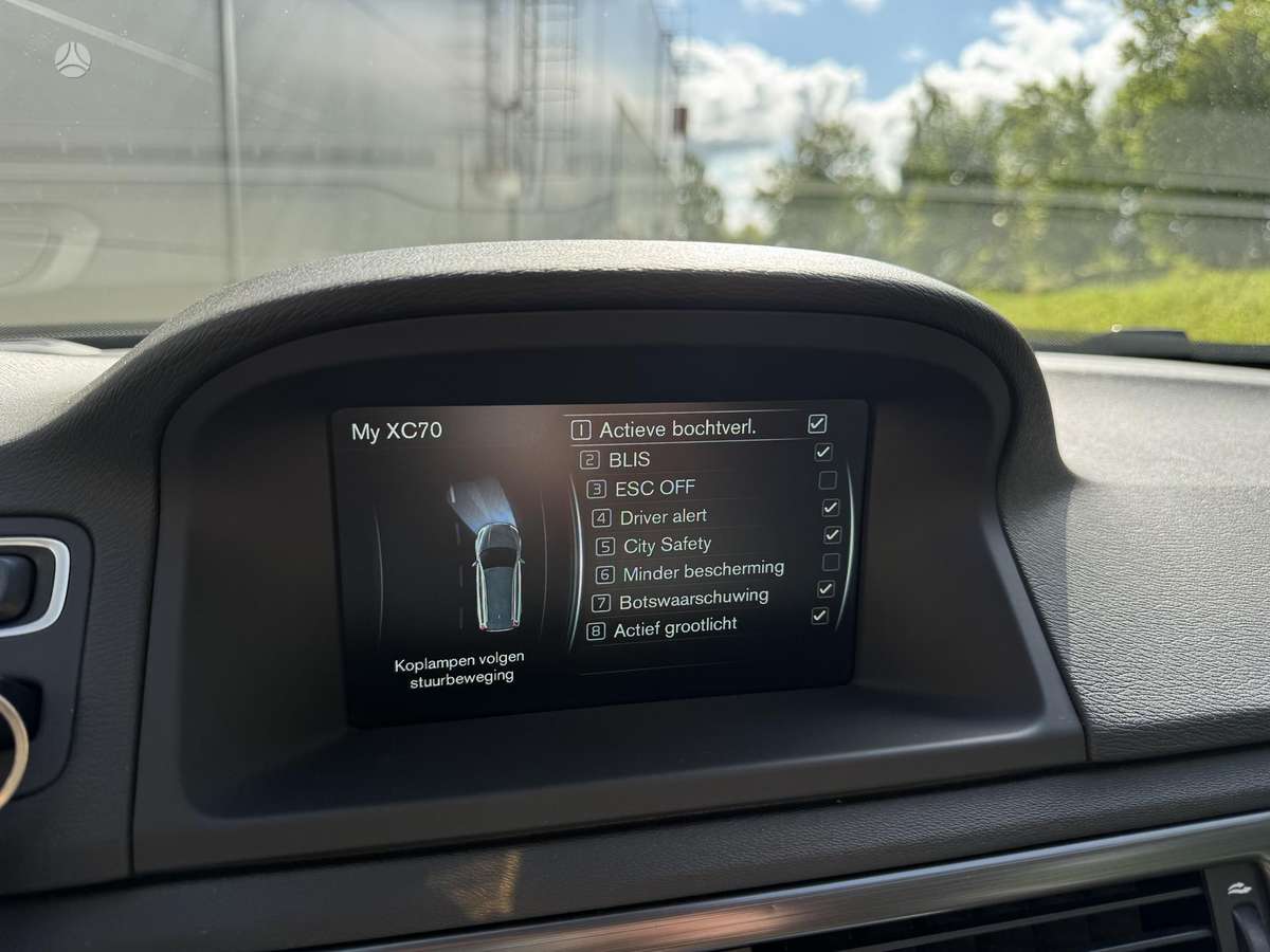 Volvo XC70, 2.0 l., wagon