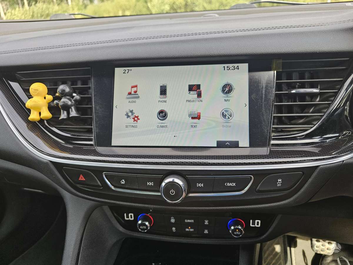 Opel Insignia, 2.0 l., Седан