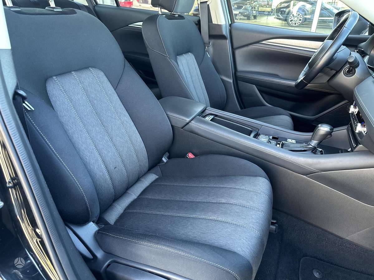 Mazda 6, 2.0 l., Седан