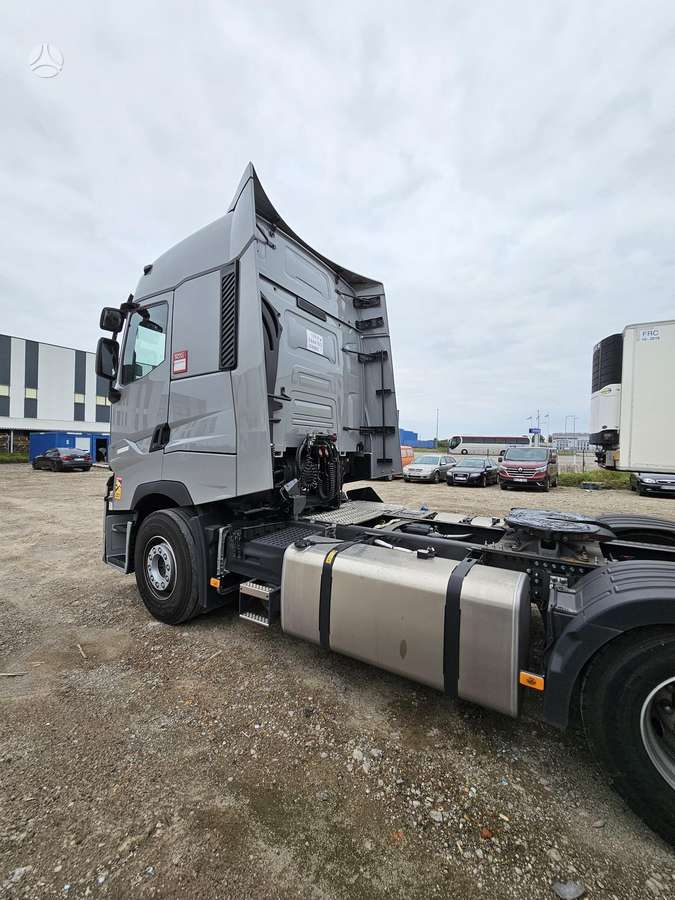 Renault T HIGH 480, DE13, double sleeper