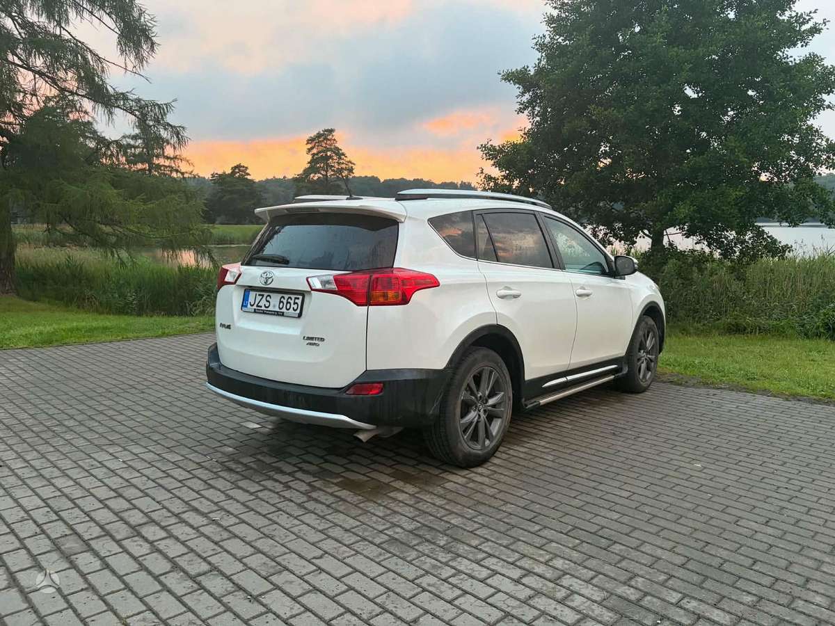 Toyota RAV4 - 5