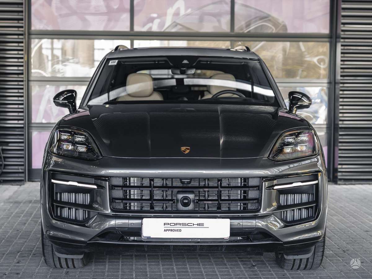 Porsche Cayenne - 8