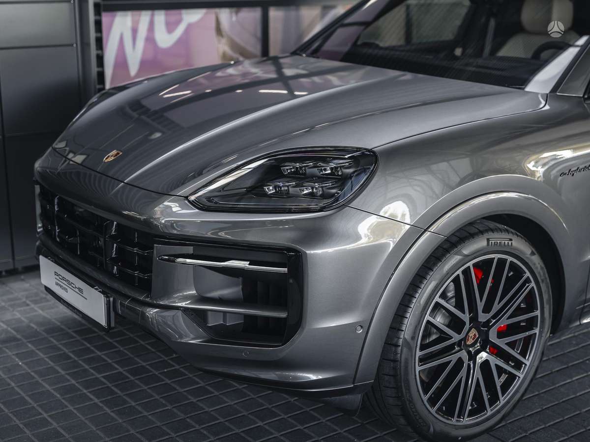 Porsche Cayenne - 10