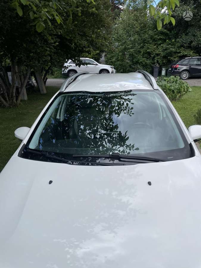 Peugeot 2008, 1.6 l., Универсал