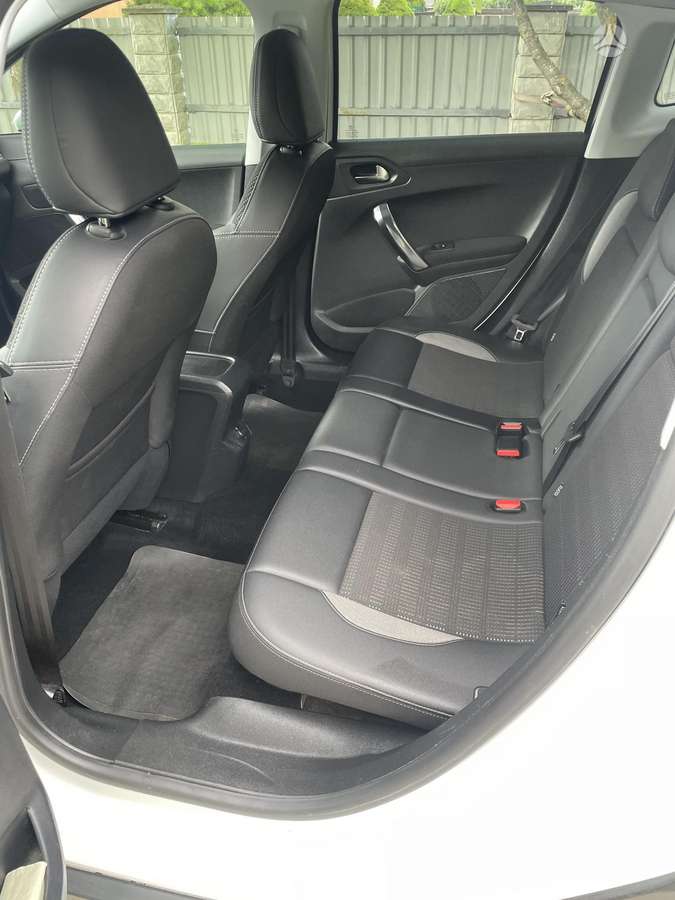 Peugeot 2008, 1.6 l., Универсал