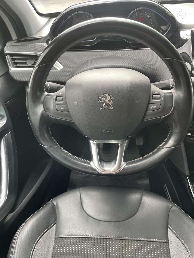 Peugeot 2008, 1.6 l., Универсал