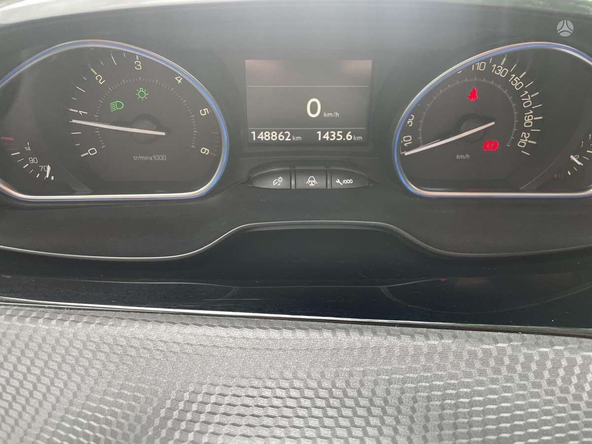 Peugeot 2008, 1.6 l., Универсал