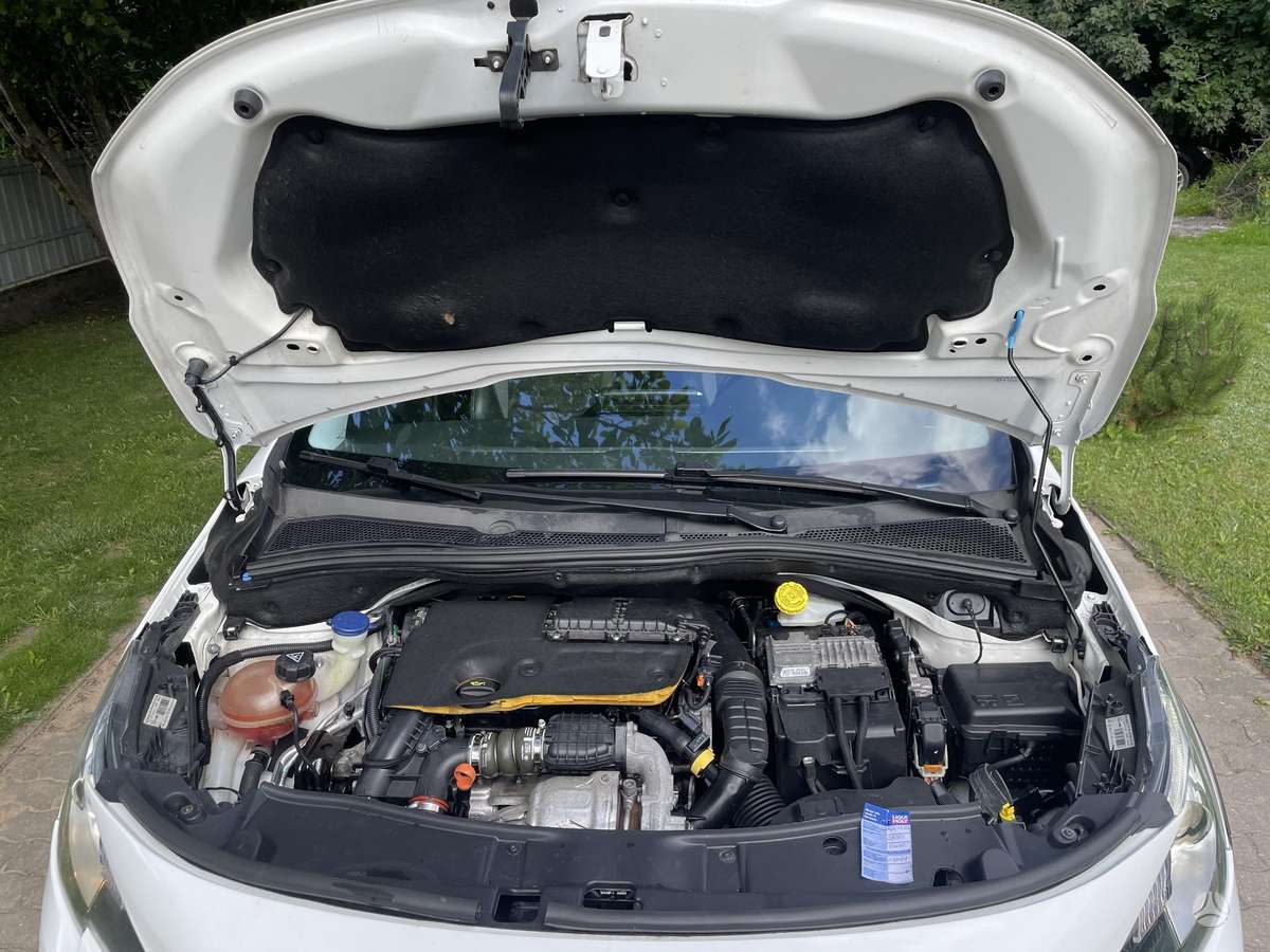 Peugeot 2008, 1.6 l., Универсал