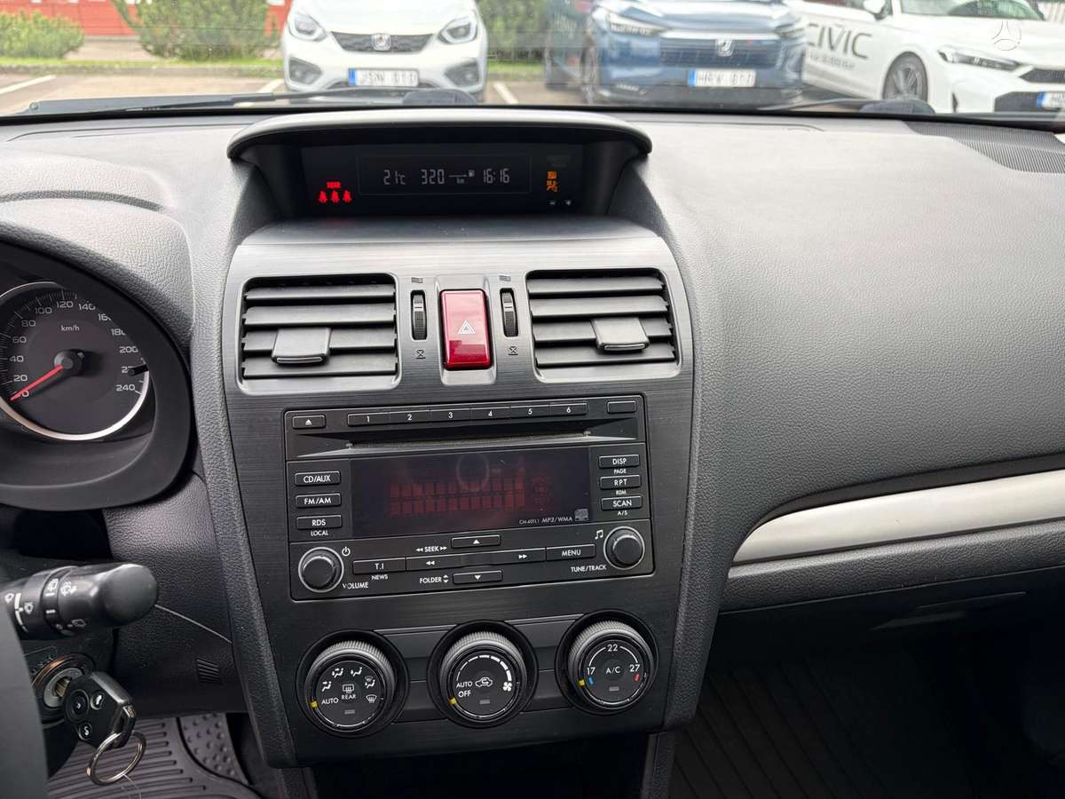 Subaru XV, 2.0 l., Хэтчбек
