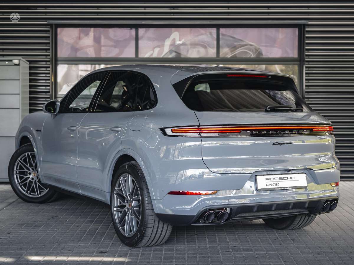 Porsche Cayenne - 3