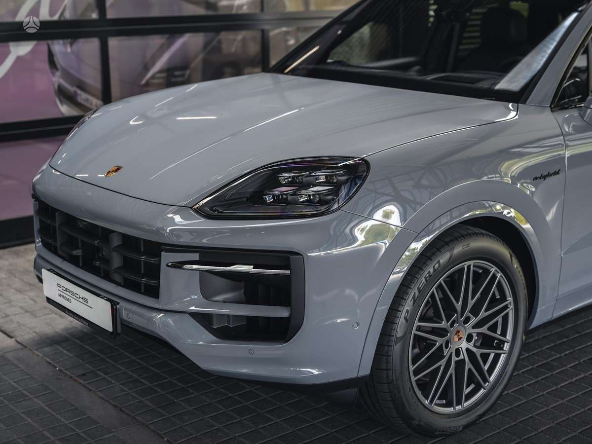 Porsche Cayenne - 10