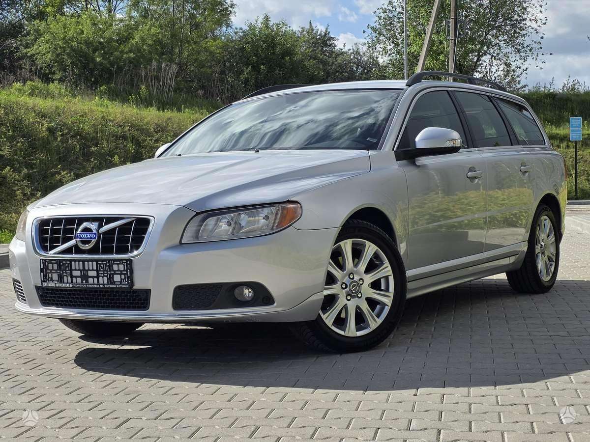 Volvo V70 - 3