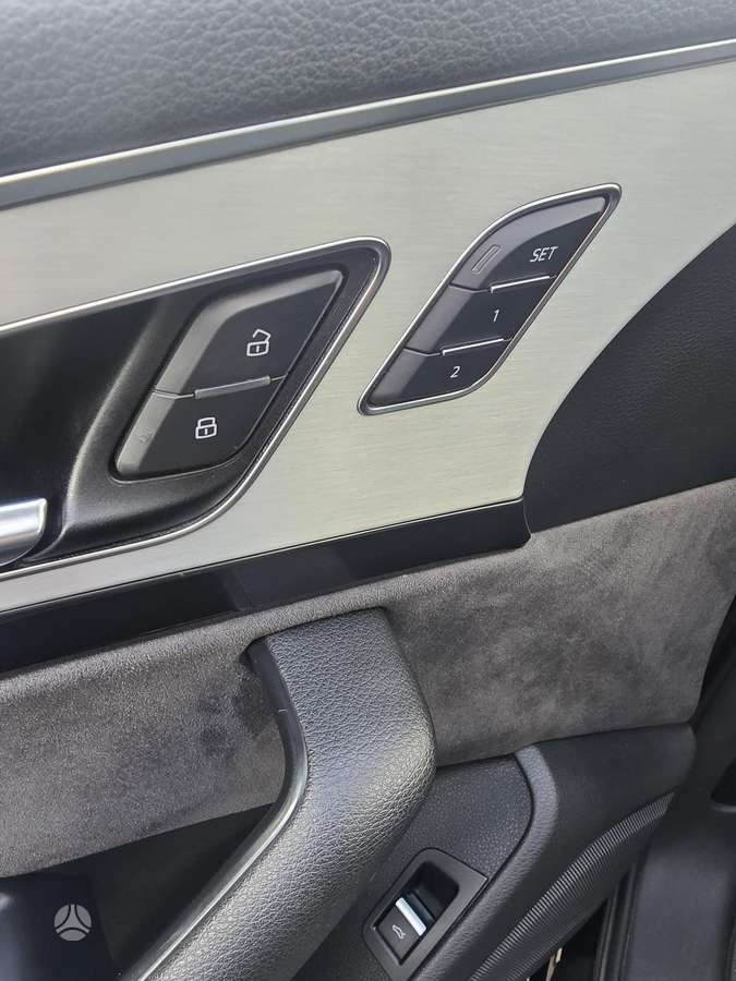 Audi Q7, off-road / crossover
