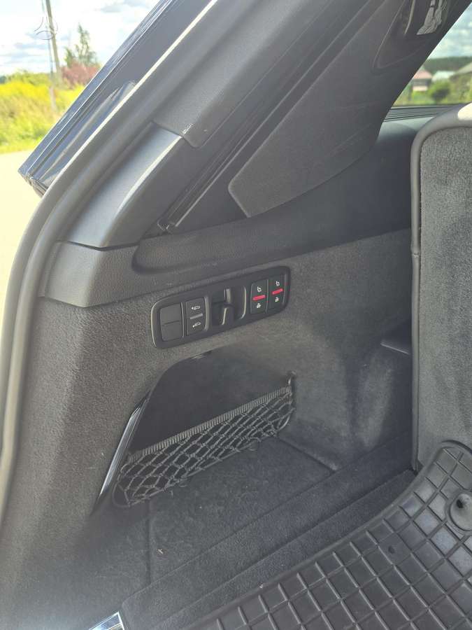 Audi Q7, off-road / crossover