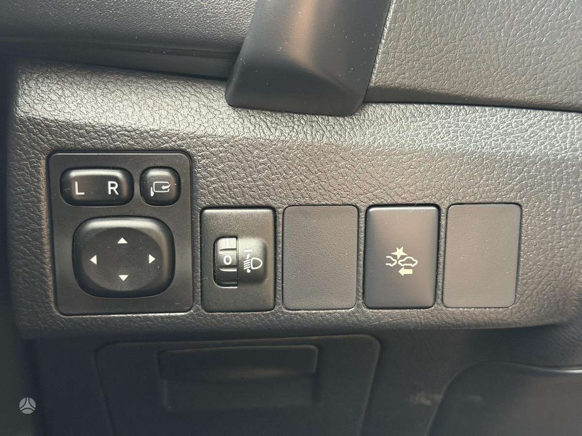 Toyota Auris, 1.6 l., Универсал
