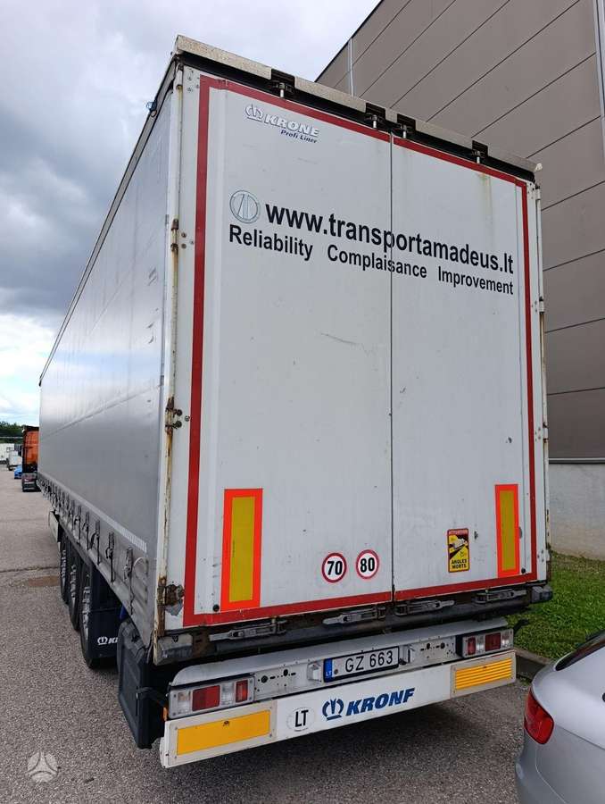 Krone, užuolaidinės / tentinės