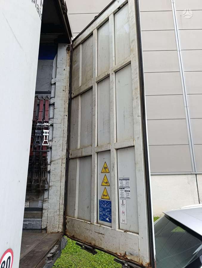 Krone, curtain / tarpaulin