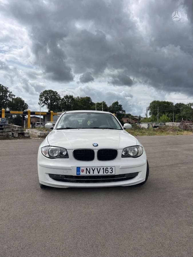 BMW 118, 2.0 l., hatchback