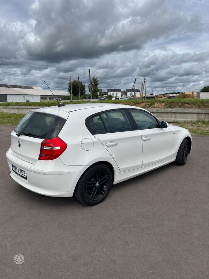 BMW 118, 2.0 l., Хэтчбек