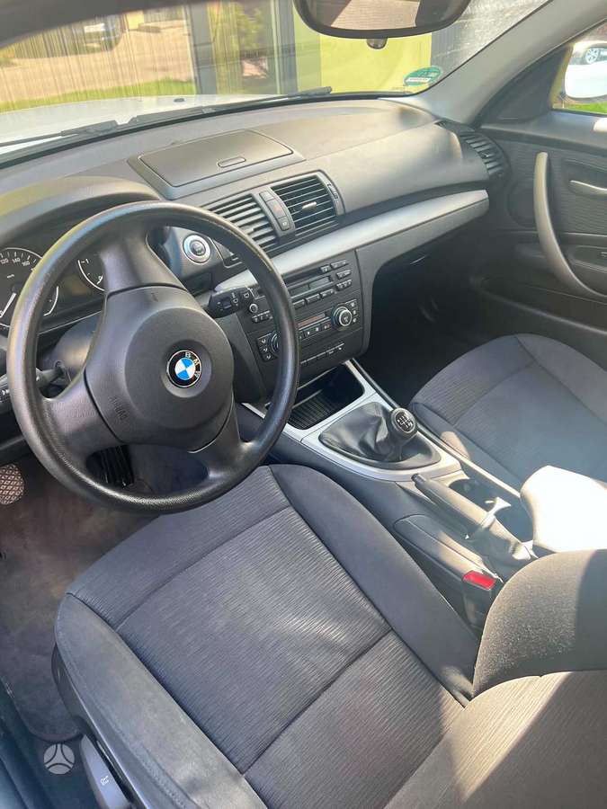 BMW 118, 2.0 l., Хэтчбек