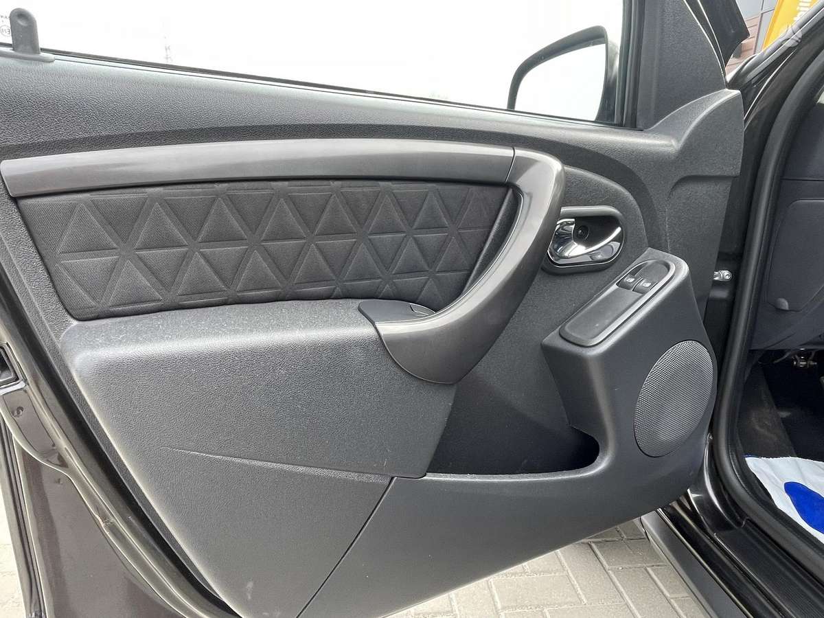 Dacia Duster, 1.2 l., off-road / crossover