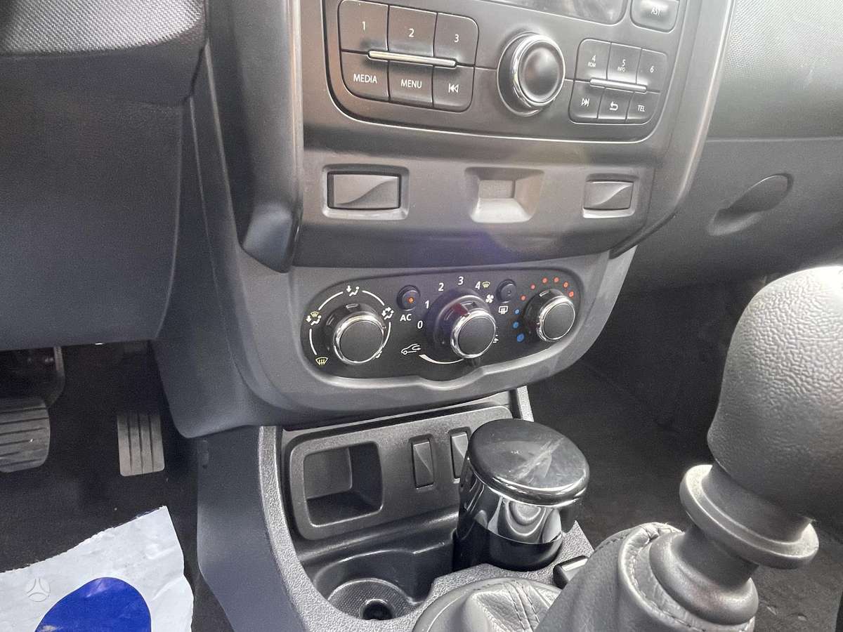 Dacia Duster, 1.2 l., off-road / crossover