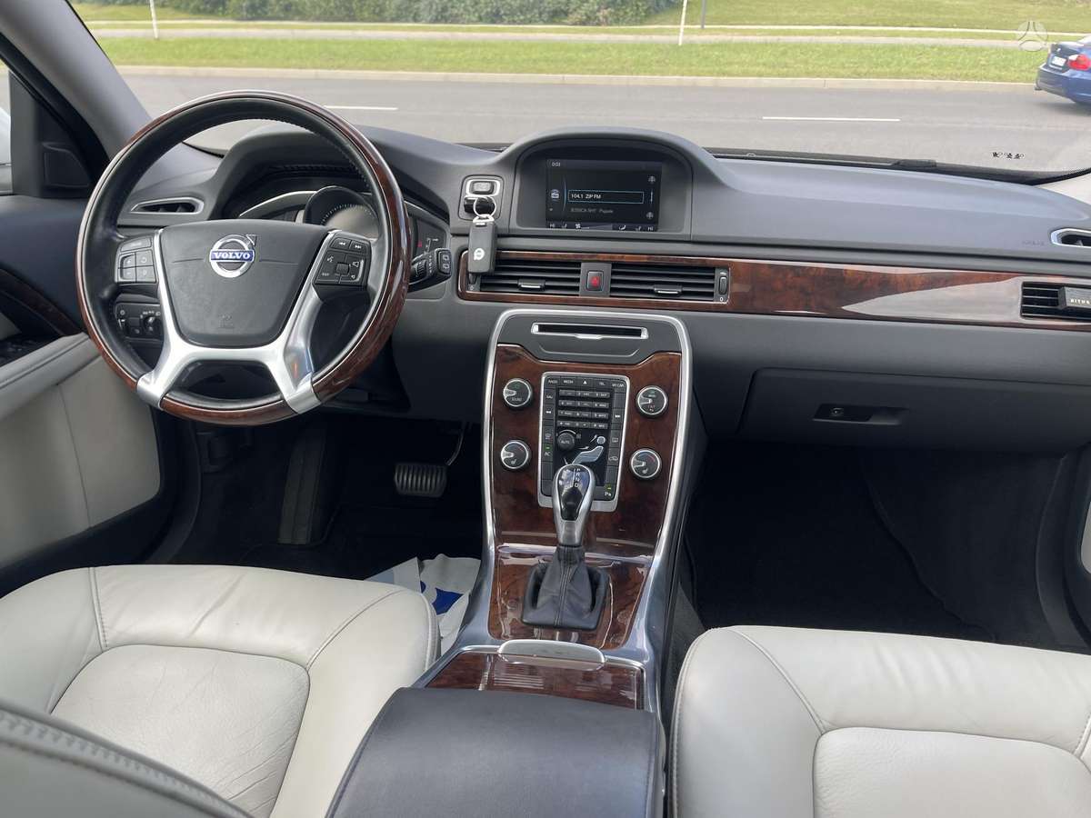 Volvo XC70, 2.0 l., Универсал
