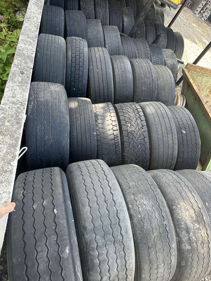 Bandag, summer 295/80 R22,5