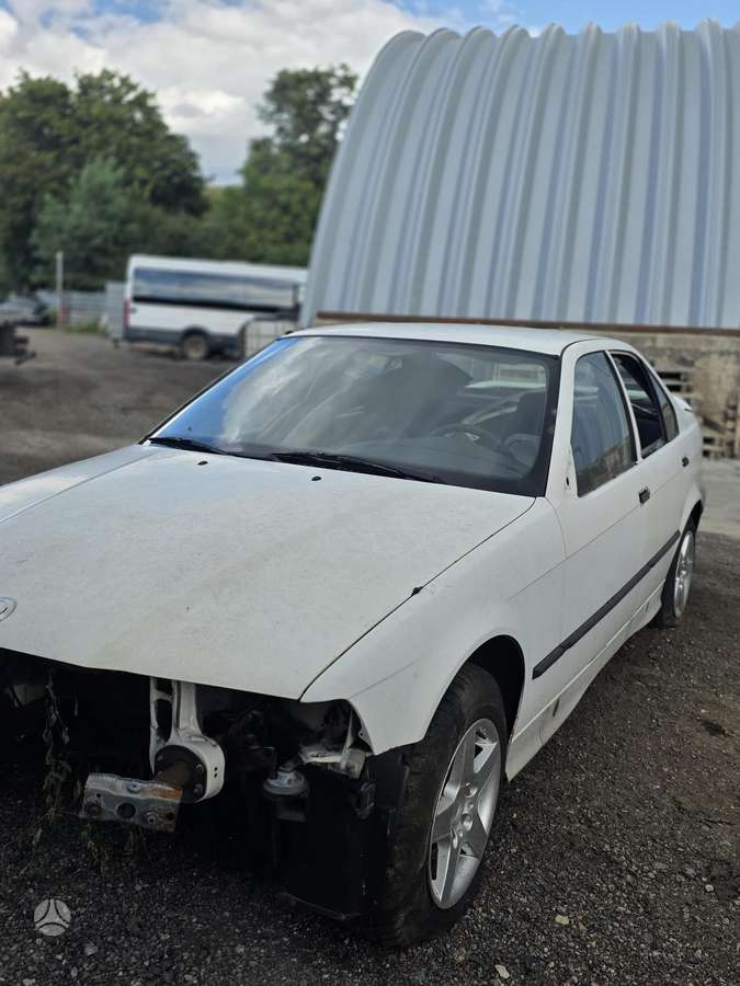 BMW 3 serija kėbulo dalys