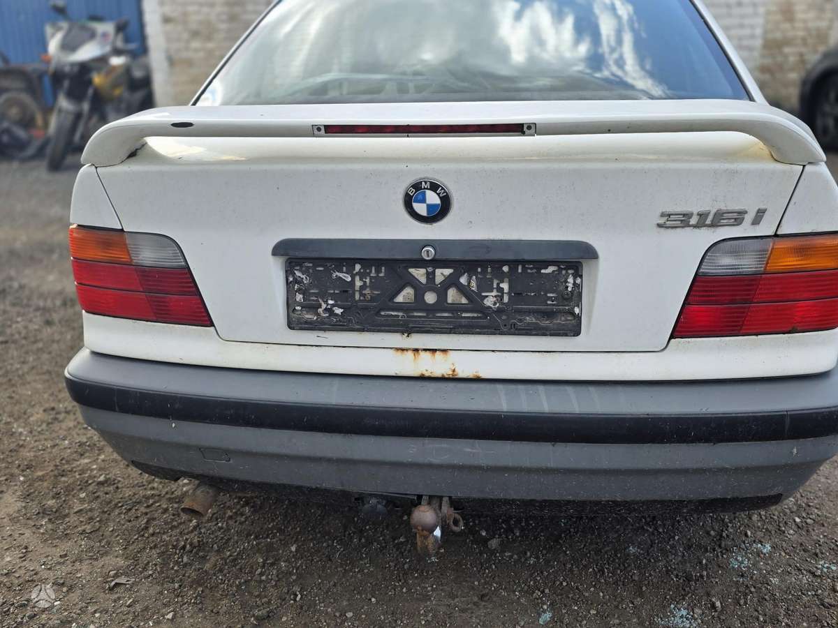 BMW 3 serija kėbulo dalys