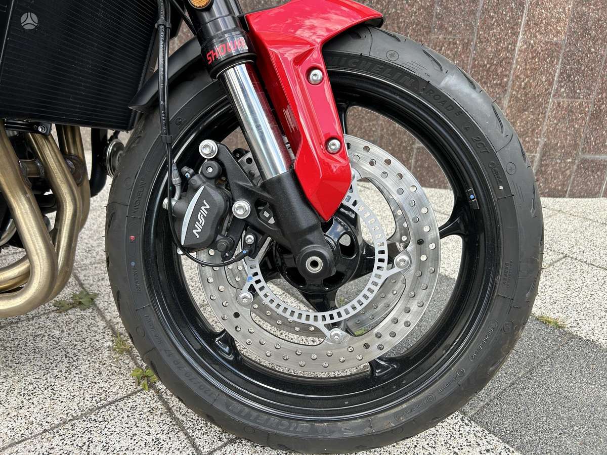 Triumph Trident 660cc, street / klasikiniai