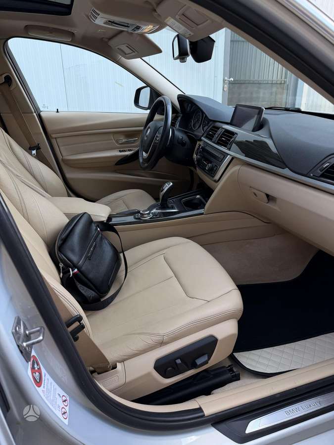 BMW 320, 2.0 l., wagon