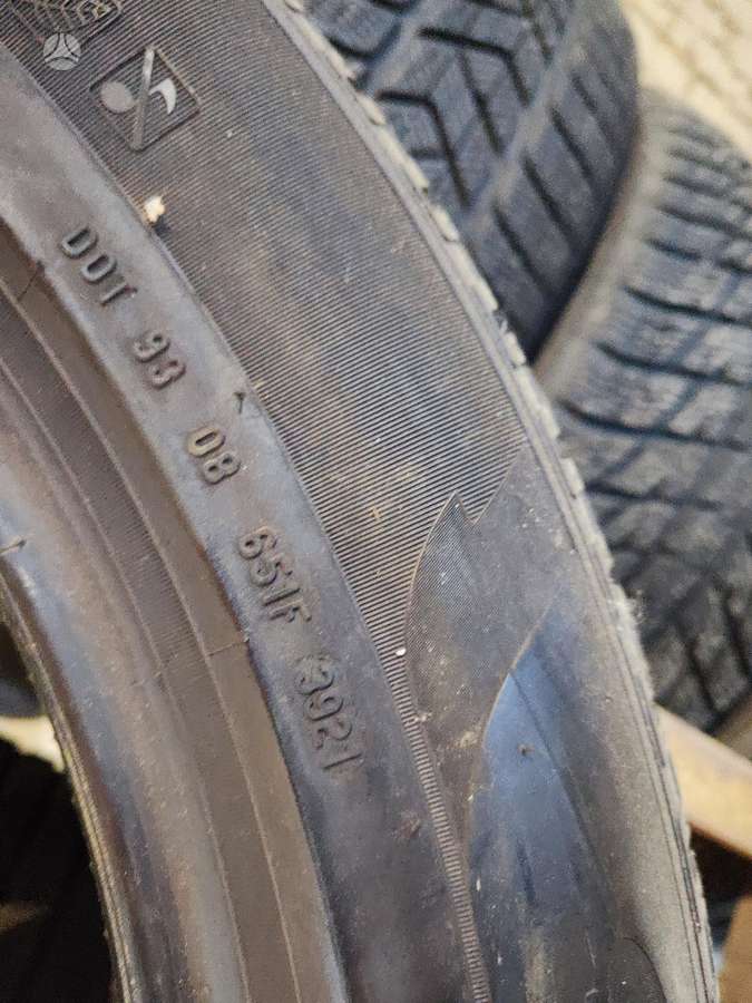 Pirelli, vissezonas 235/55 R19
