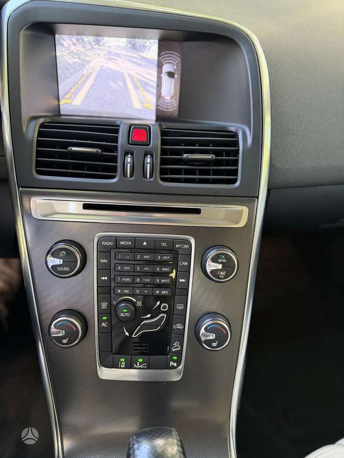Volvo XC60 - 2