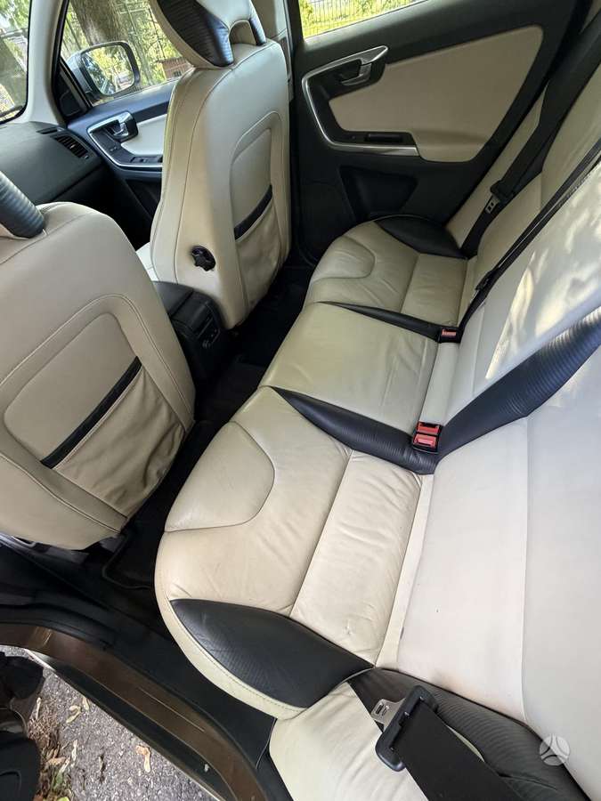 Volvo XC60 - 7