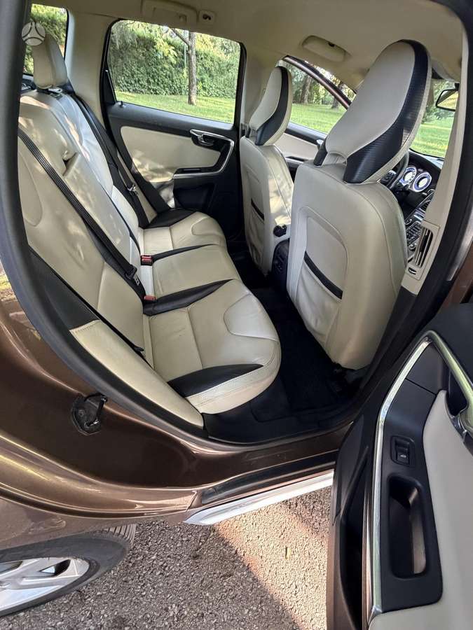 Volvo XC60 - 8